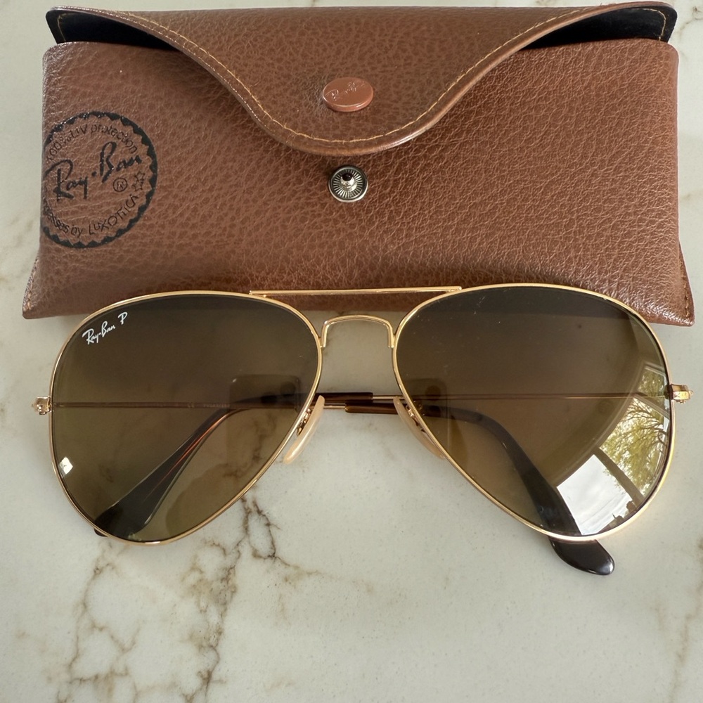 RayBan RB 3025 Polarized Aviator Gradient Large Gold Metal Sunglasses